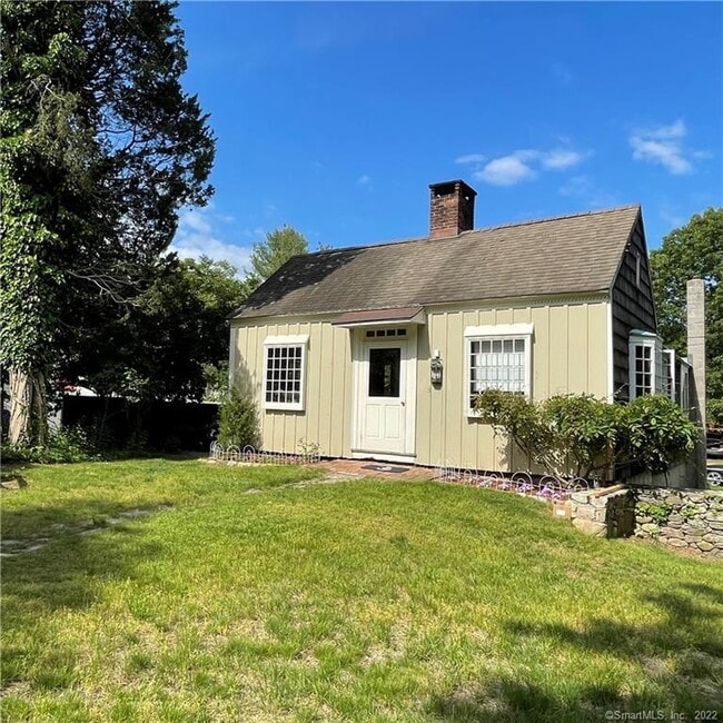 property at 92 Compo Rd S