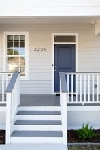 3209 Avenue P 1/2 in Galveston, TX - Building Photo - Building Photo