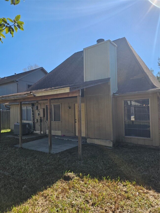 property at 1538 Ridgebriar Dr