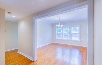 6803 Kingsbury Blvd in University City, MO - Building Photo - Building Photo