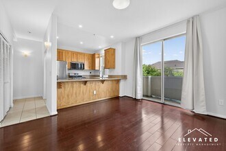 1040 Campoy St in Santa Rosa, CA - Building Photo - Building Photo