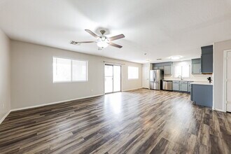 11434 W Phillip Jacob Dr in Surprise, AZ - Building Photo - Building Photo