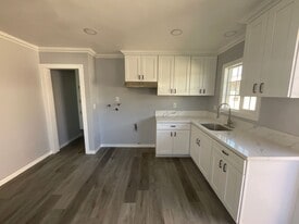 7315 Richfield St in Paramount, CA - Building Photo