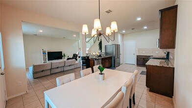 353 Katie Elder Dr in Jarrell, TX - Building Photo - Building Photo