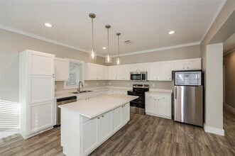 3530 Cauthorn Dr in Dallas, TX - Building Photo - Building Photo
