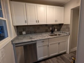 16 Appleton St in Saugus, MA - Building Photo - Building Photo