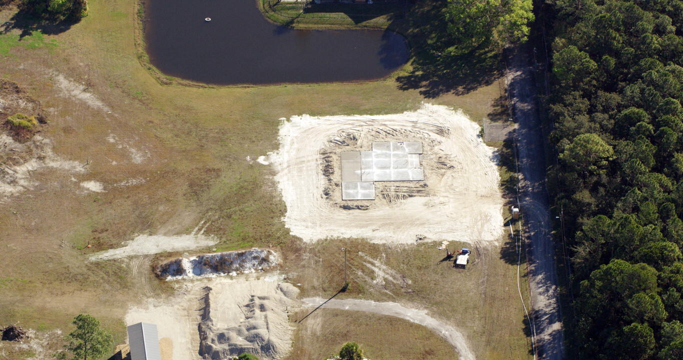 1390 Cox Rd in Cocoa, FL - Building Photo