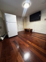 24 Farrington Ave, Unit 1 Apartamentos