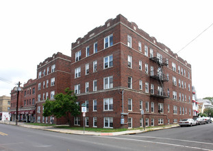 1025 N Broad St in Elizabeth, NJ - Building Photo - Building Photo