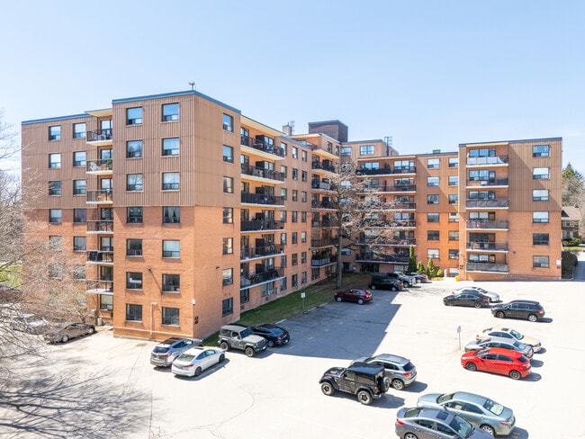 Ridout Towers in London, ON - Building Photo - Building Photo