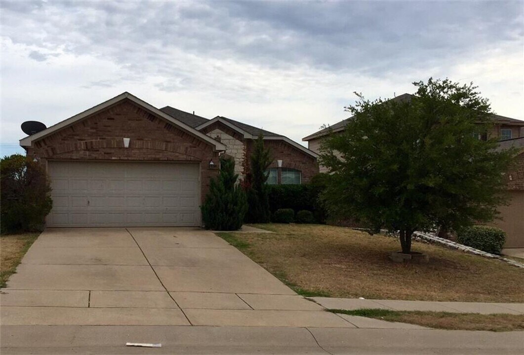 1837 Walnut Way in Anna, TX - Building Photo