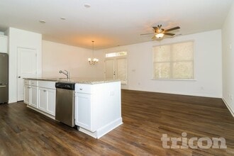 2260 Rosemary Park Ln in Lawrenceville, GA - Building Photo - Building Photo