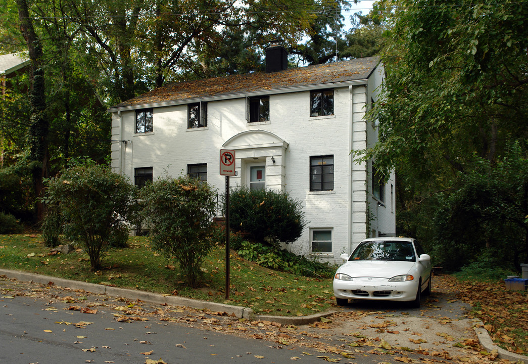 1004 Houston Ave in Takoma Park, MD - Foto de edificio