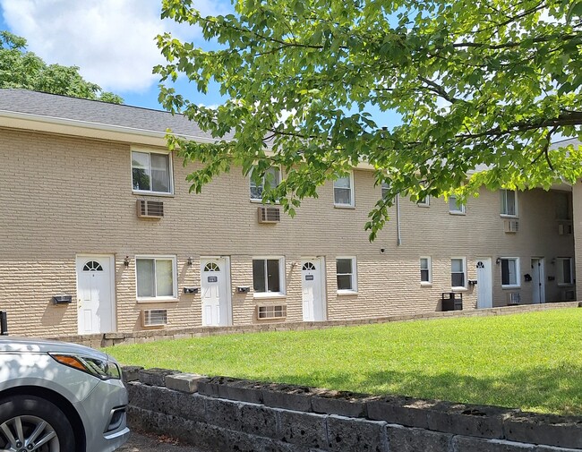 Medford Apartments in Dayton, OH - Foto de edificio - Building Photo