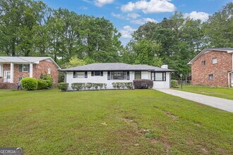 2315 Shancey Ln in College Park, GA - Building Photo - Building Photo
