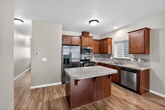 2550 Carson Loop in Forest Grove, OR - Building Photo - Building Photo