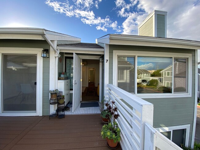 2535 Jefferson St in Carlsbad, CA - Building Photo - Building Photo