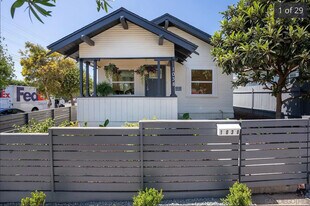 1038 Sicard St in San Diego, CA - Building Photo