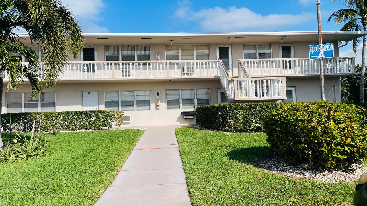 23 Easthampton A in West Palm Beach, FL - Building Photo