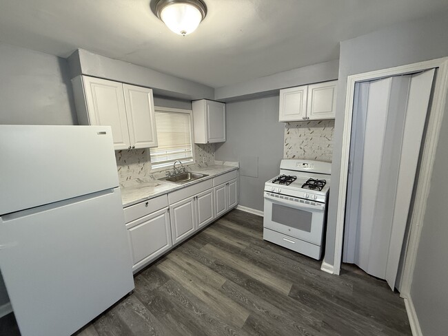 466 Wyoming Ave in Pontiac, MI - Building Photo - Building Photo