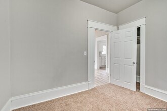 328 Parkway Ave in Oshkosh, WI - Building Photo - Building Photo