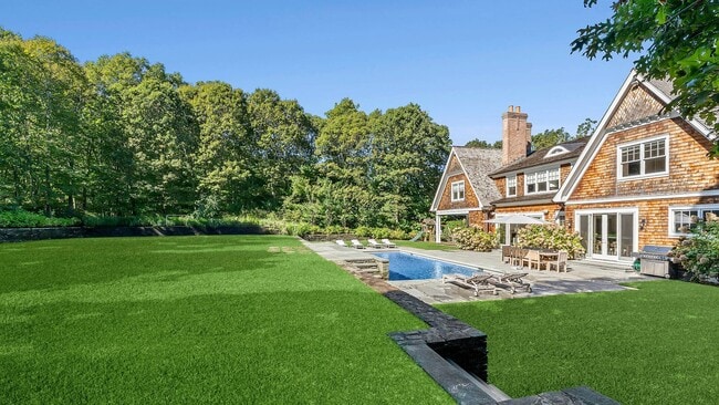 property at 14 West Hills Ct