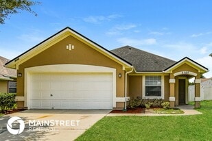 3107 Wandering Oaks Dr in Orange Park, FL - Building Photo