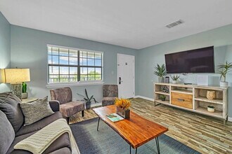 312 Bream Ave, Unit SI ID1502001P in Fort Walton Beach, FL - Building Photo - Building Photo