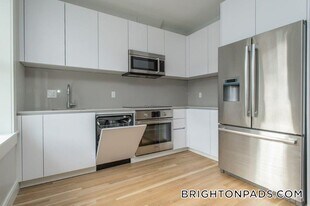 35 South St, Unit 3 in Boston, MA - Building Photo