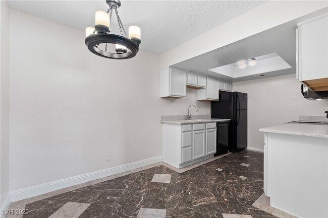 5262 Osman Ct, Unit 48 in Las Vegas, NV - Building Photo - Building Photo