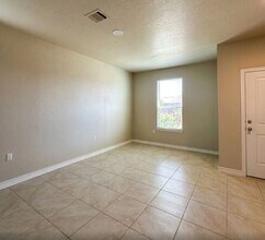 1806 Los Olivios Wy in Austin, TX - Building Photo - Building Photo