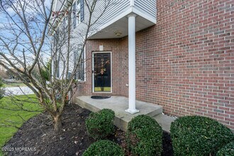 40 Demarest Dr in Englishtown, NJ - Building Photo - Building Photo