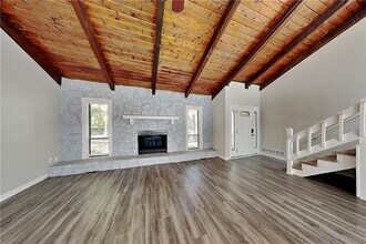 2127 W Carlyle Ct in Marietta, GA - Building Photo - Building Photo