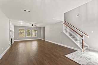 6806 Dillon Dr in Magnolia, TX - Building Photo - Building Photo