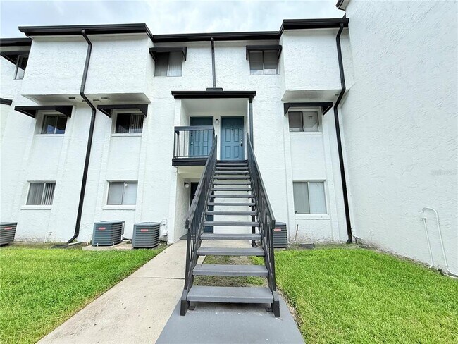 4149 S Semoran Blvd in Orlando, FL - Building Photo - Building Photo