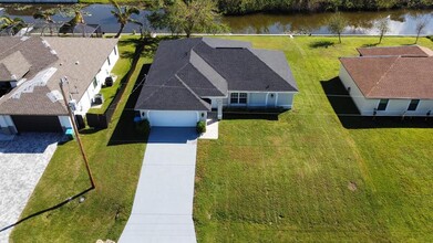 1507 SW 21st Ave in Cape Coral, FL - Building Photo - Building Photo