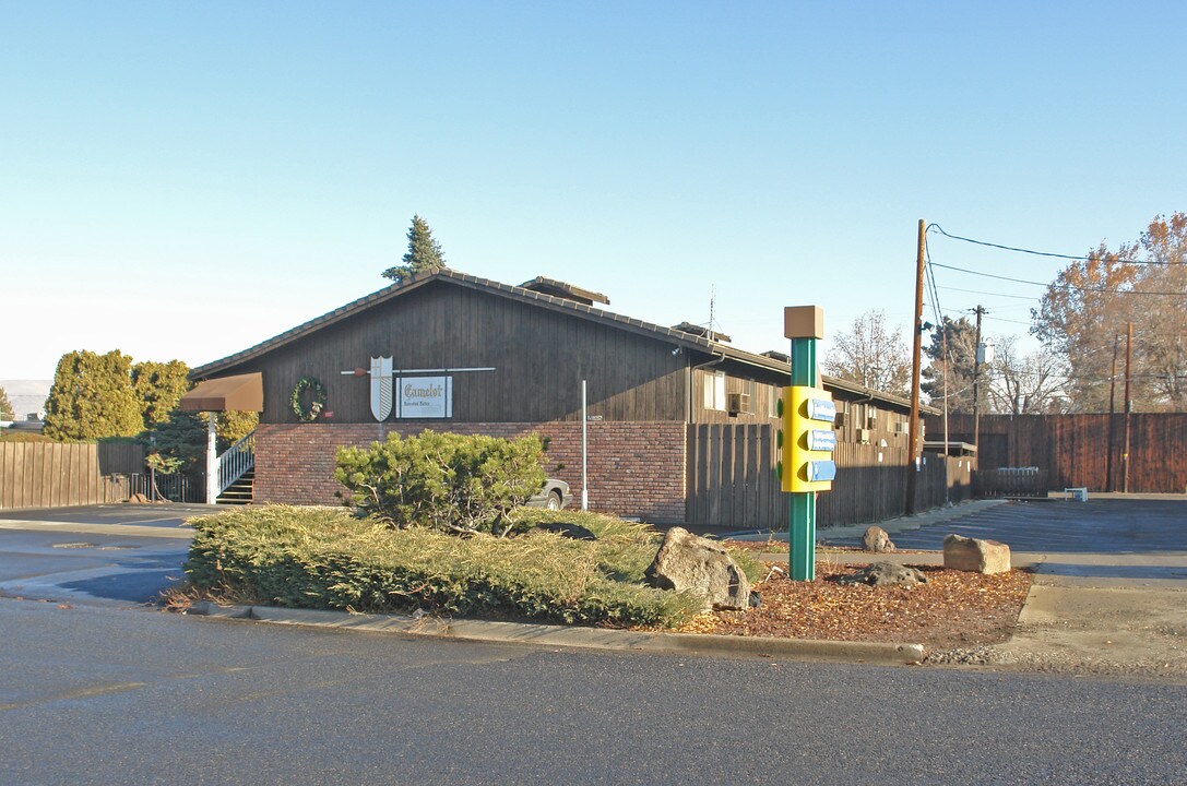 7 N 9th Ave in Yakima, WA - Building Photo