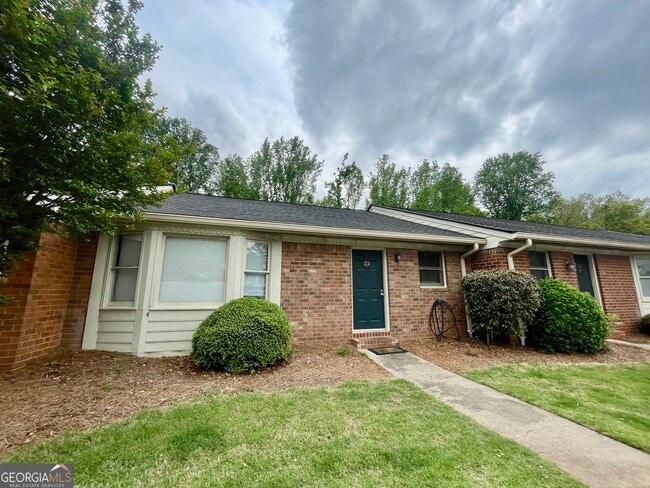 property at 595 Macon Hwy