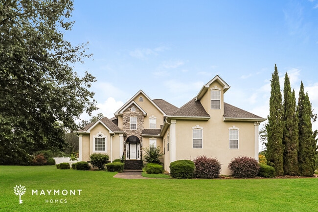 property at 113 King Richard Dr