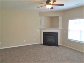 2590 Leighswood Dr in Winston-Salem, NC - Building Photo - Building Photo