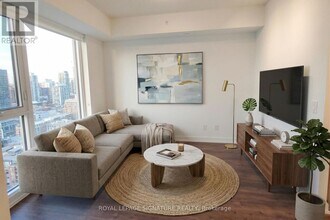 30 Samuel Wood Wy in Toronto, ON - Building Photo - Building Photo