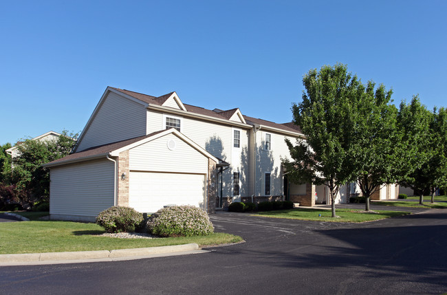 Shamrock Village in Bowling Green, OH - Building Photo - Building Photo