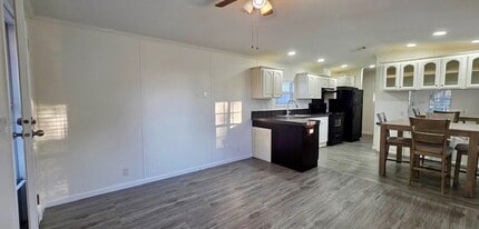 125 N Patrick St in Port St. Joe, FL - Building Photo - Building Photo