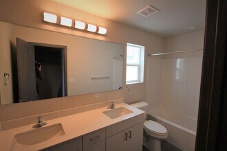 1023 Greenfield Dr in Cheney, WA - Building Photo - Building Photo