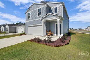 100 Amethyst Dr in Bloomingdale, GA - Building Photo