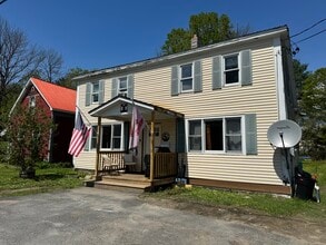 54 Summer St in Northfield, VT - Building Photo - Building Photo