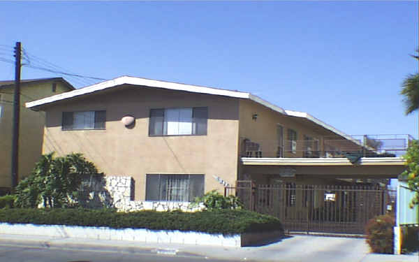 4311 Walnut St in Bell, CA - Building Photo - Building Photo