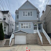 25 Kelly Pkwy in Bayonne, NJ - Building Photo