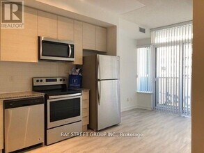 621-621 Sheppard Ave E in Toronto, ON - Building Photo - Building Photo