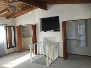 1211 Tennyson St in Manhattan Beach, CA - Building Photo - Building Photo